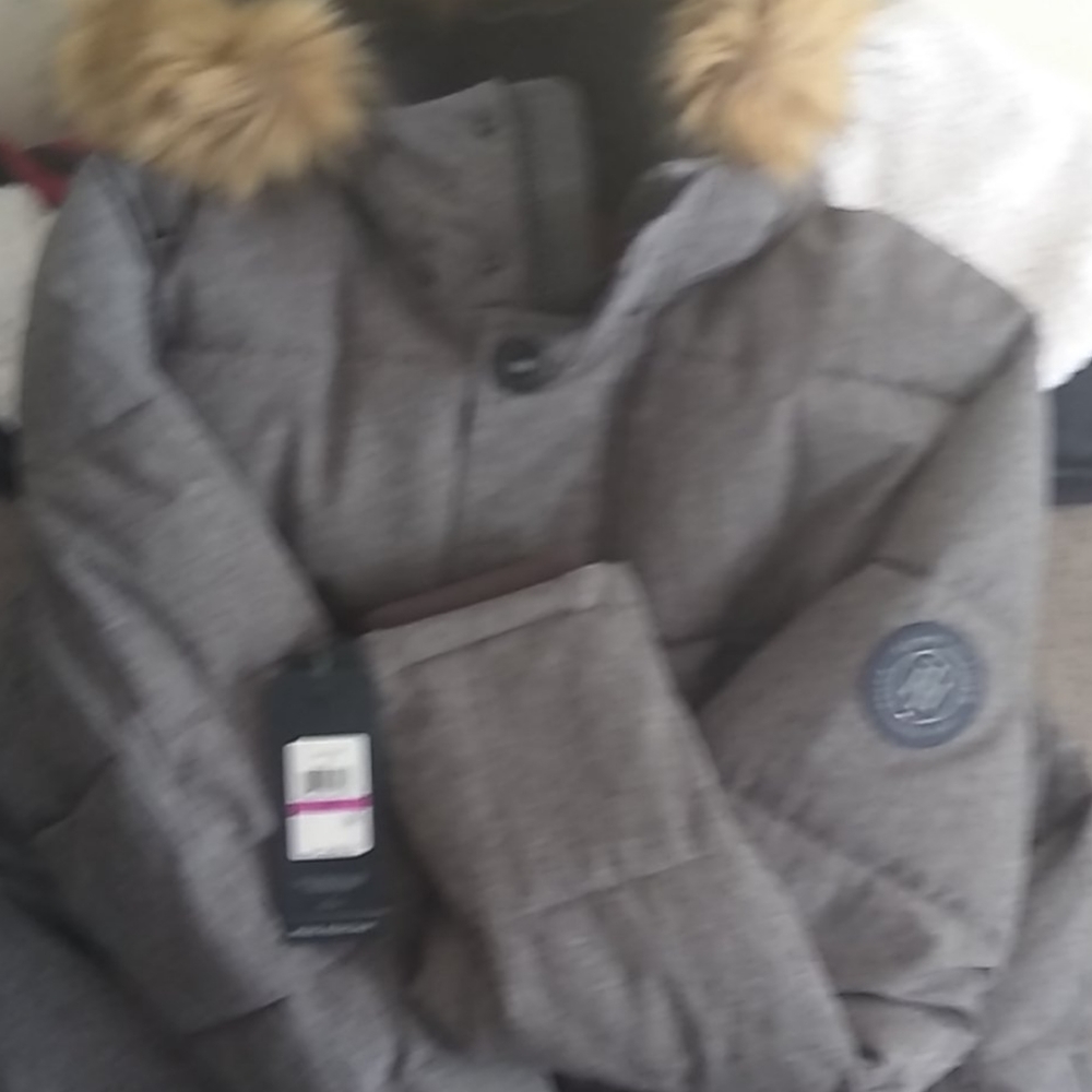 Tommy Hilfiger brand new 350$ is the price but it'